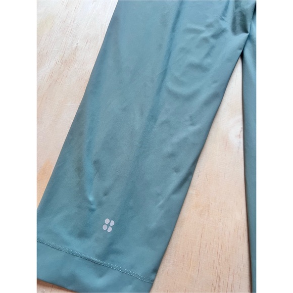 Sweaty Betty Green Explorer Tapered Athletic Pants⭐️ - Picture 4 of 6